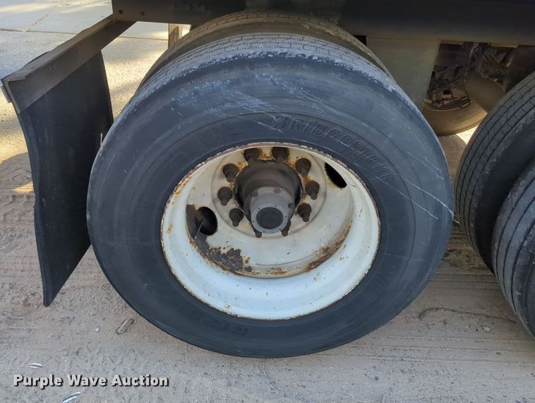 image for item OL9126 2008 Utility  refrigerated van trailer