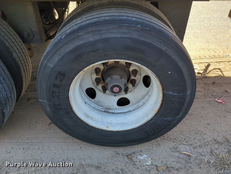 image for item OL9126 2008 Utility  refrigerated van trailer