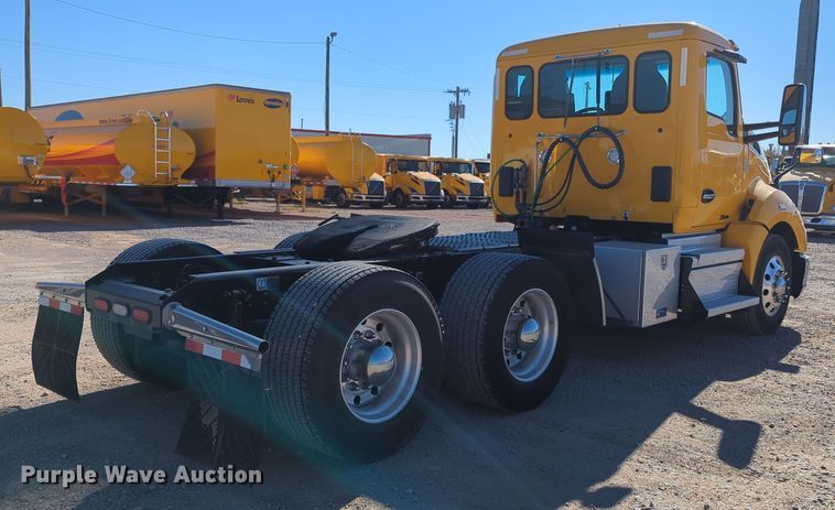 image for item OL9133 2020 Kenworth T680  semi truck