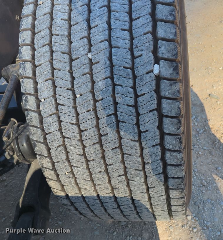 image for item OL9133 2020 Kenworth T680  semi truck