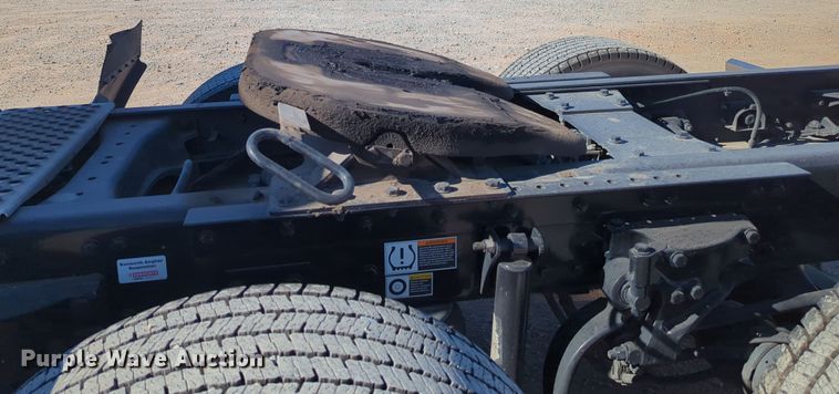 image for item OL9134 2020 Kenworth T680  semi truck