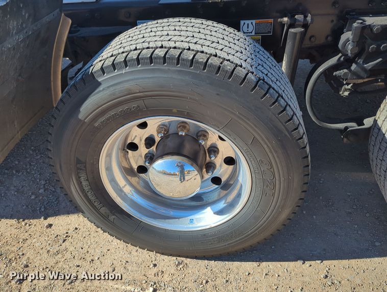 image for item OL9134 2020 Kenworth T680  semi truck