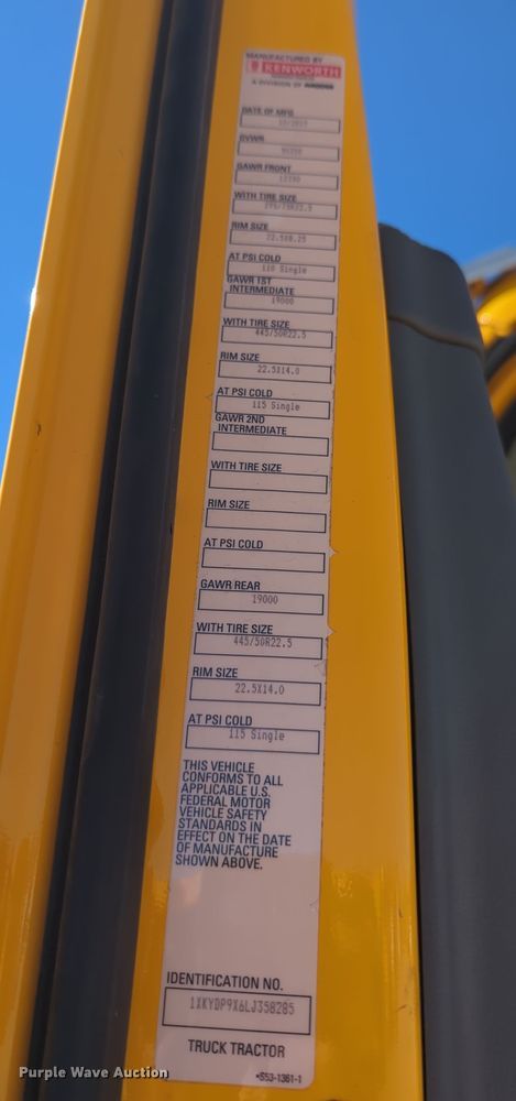 image for item OL9134 2020 Kenworth T680  semi truck