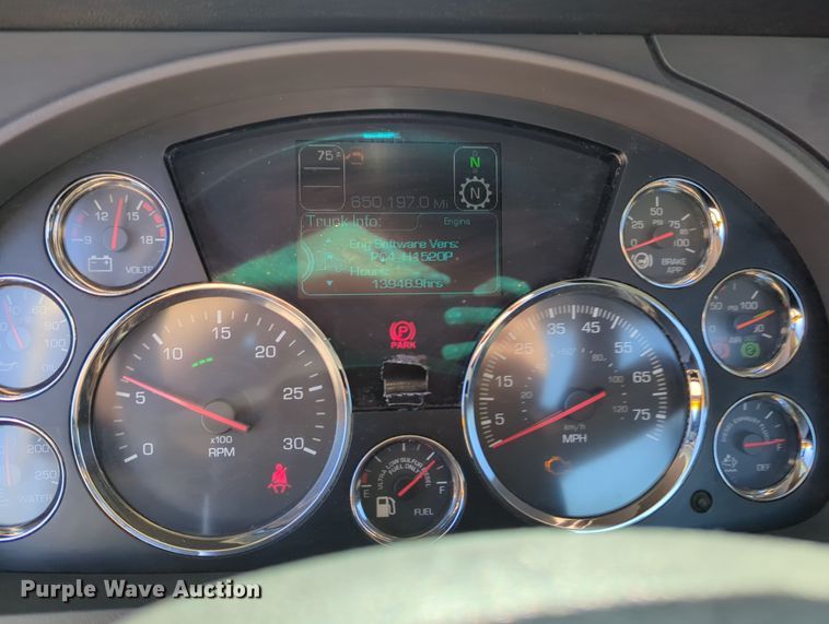 image for item OL9137 2020 Kenworth T680  semi truck