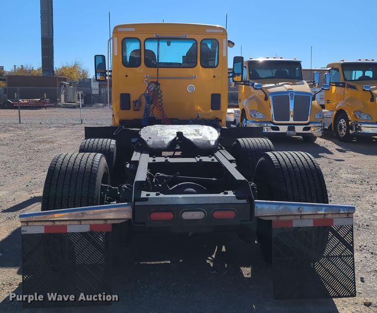 image for item OL9138 2019 Kenworth T680  semi truck