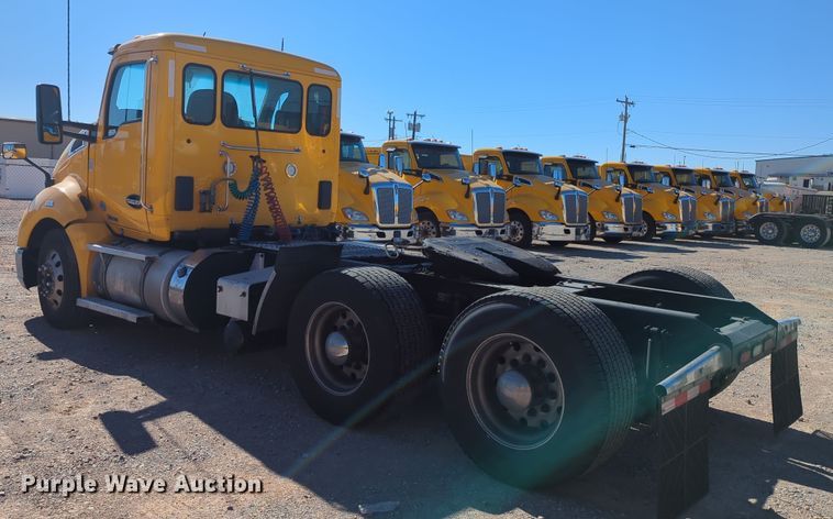 image for item OL9138 2019 Kenworth T680  semi truck