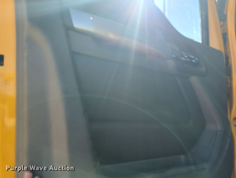 image for item OL9138 2019 Kenworth T680  semi truck