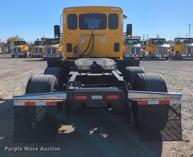 image for item OL9145 2019 Kenworth T680  semi truck