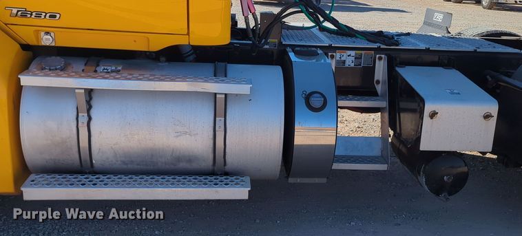 image for item OL9145 2019 Kenworth T680  semi truck