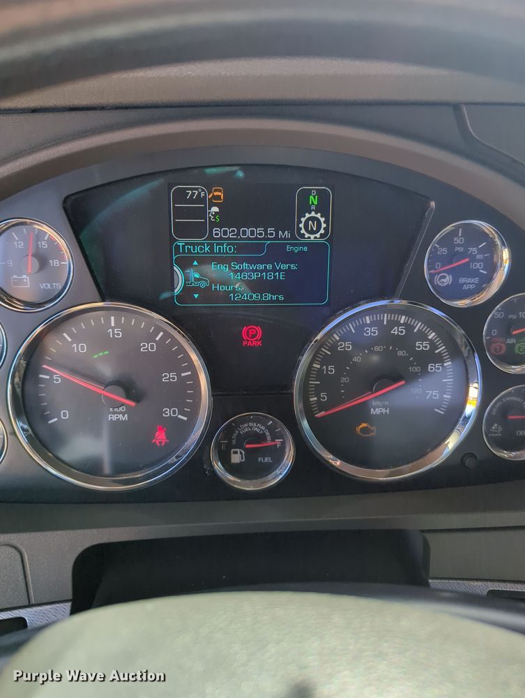 image for item OL9145 2019 Kenworth T680  semi truck