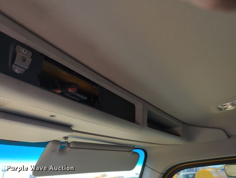 image for item OL9145 2019 Kenworth T680  semi truck