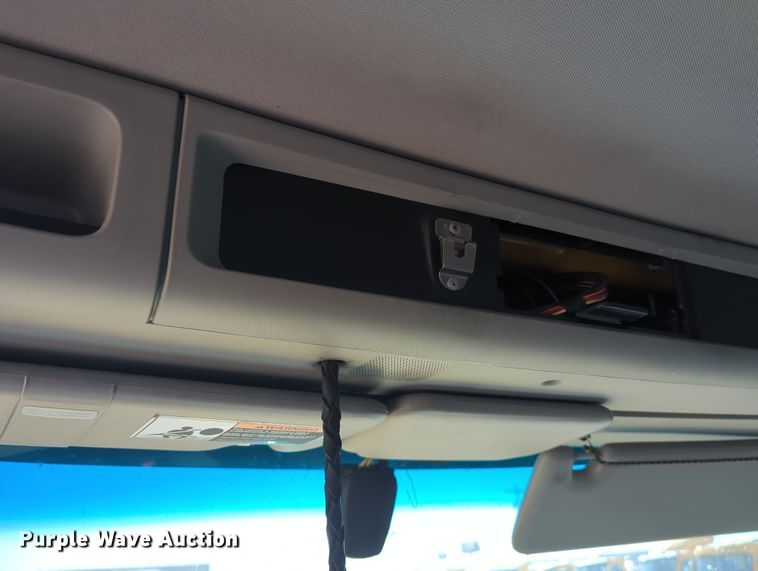 image for item OL9145 2019 Kenworth T680  semi truck