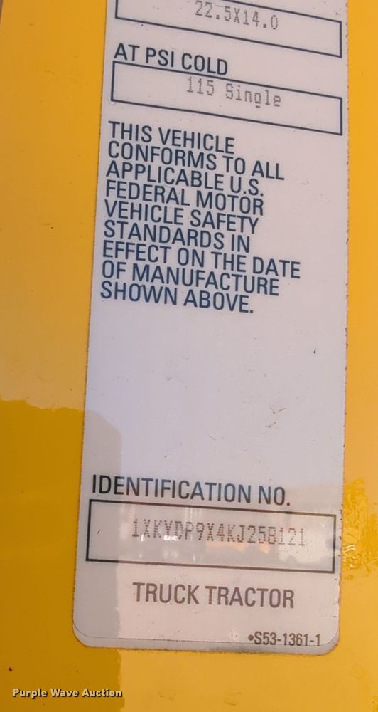 image for item OL9145 2019 Kenworth T680  semi truck