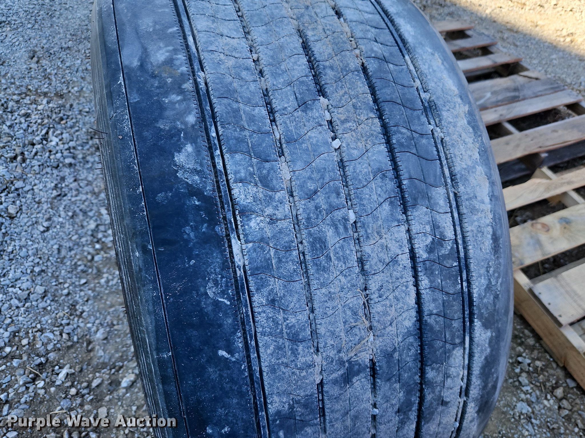 (4) Bridgestone Greatec tires and wheels in Mound City, KS Item LB9592 for sale Purple Wave