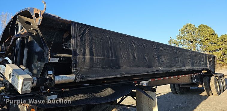 image for item DQ8465 2008 Smithco S3-44-36 side dump trailer