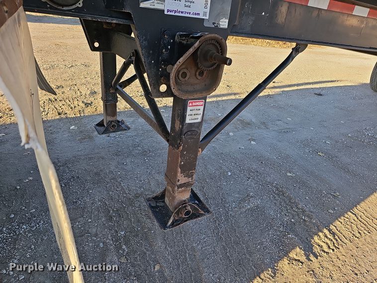 image for item DQ8465 2008 Smithco S3-44-36 side dump trailer