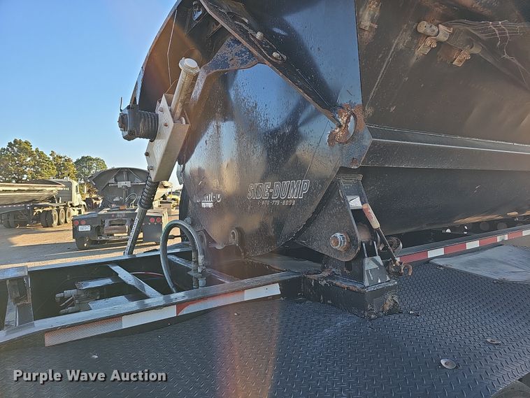 image for item DQ8465 2008 Smithco S3-44-36 side dump trailer