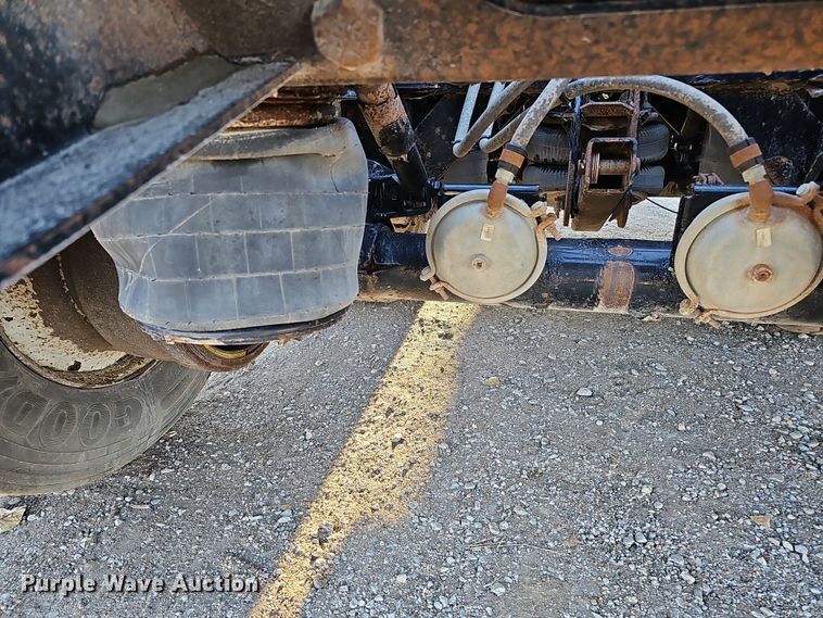 image for item DQ8465 2008 Smithco S3-44-36 side dump trailer