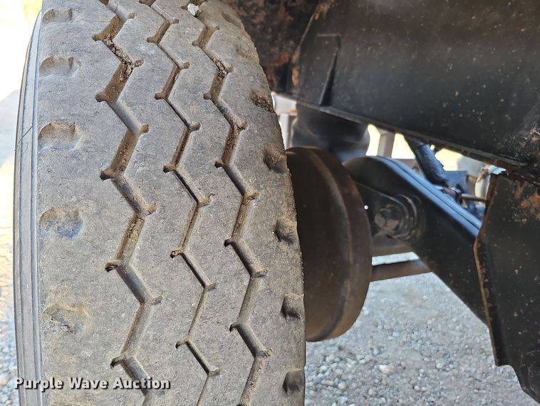 image for item DQ8465 2008 Smithco S3-44-36 side dump trailer