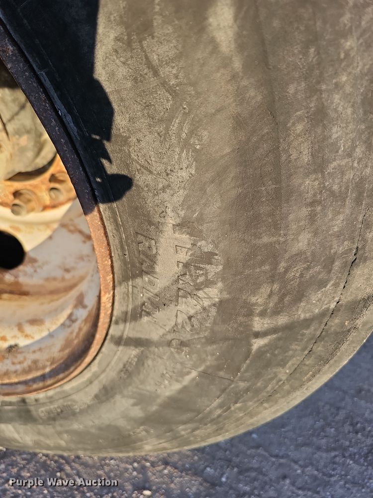 image for item DQ8467 2008 SmithCo S3-44-36 side dump trailer