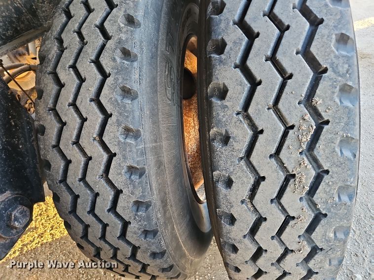 image for item DQ8467 2008 SmithCo S3-44-36 side dump trailer