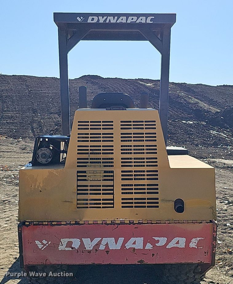 image for item DQ8470 1998 DynaPac CA141D single drum vibratory roller