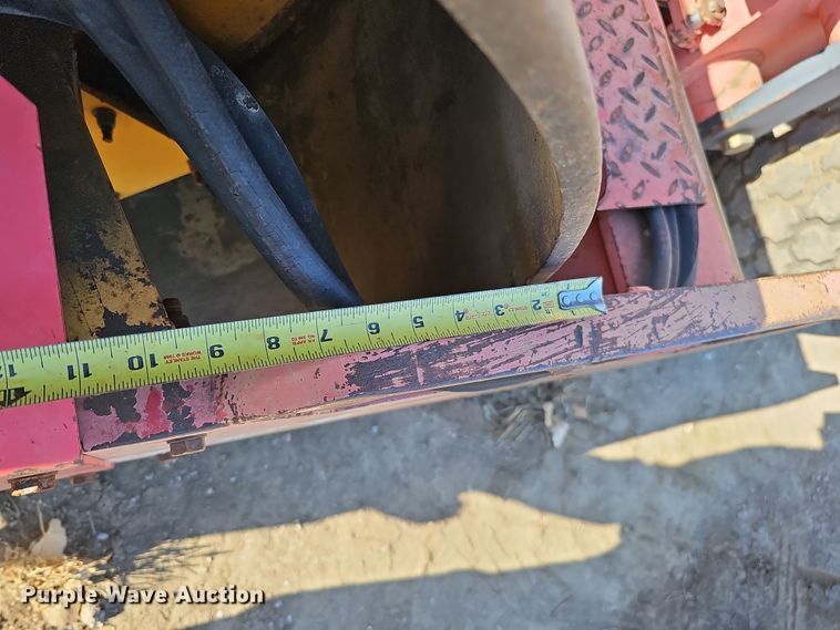 image for item DQ8470 1998 DynaPac CA141D single drum vibratory roller