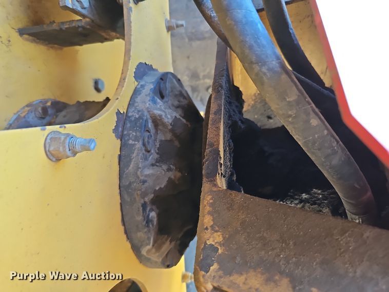 image for item DQ8470 1998 DynaPac CA141D single drum vibratory roller