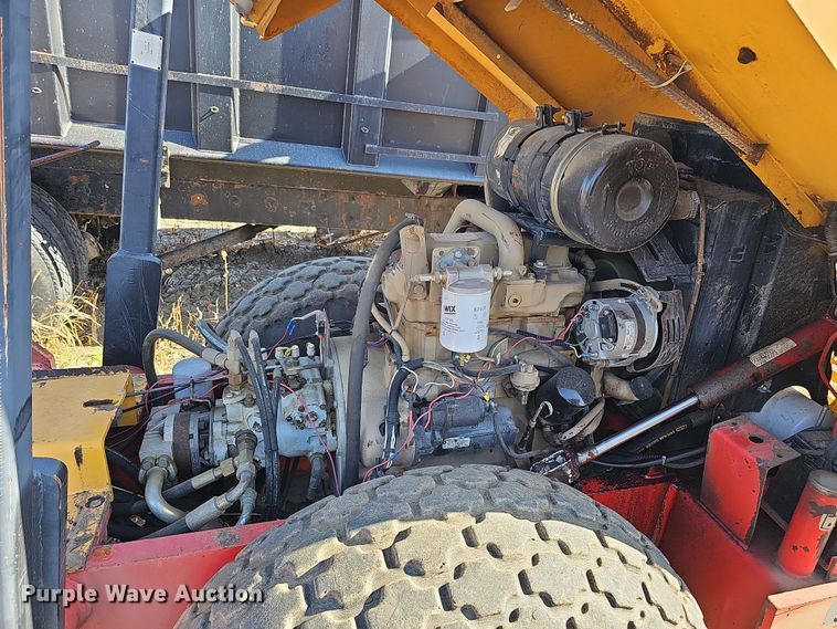 image for item DQ8470 1998 DynaPac CA141D single drum vibratory roller