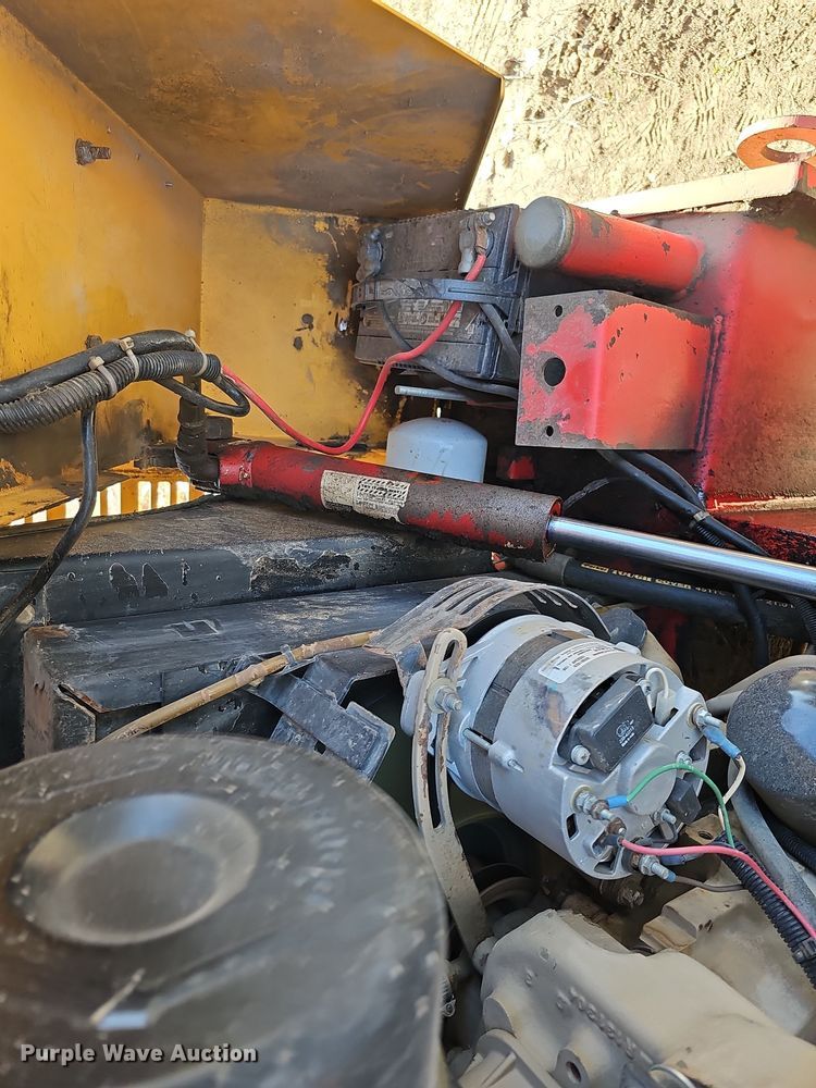 image for item DQ8470 1998 DynaPac CA141D single drum vibratory roller