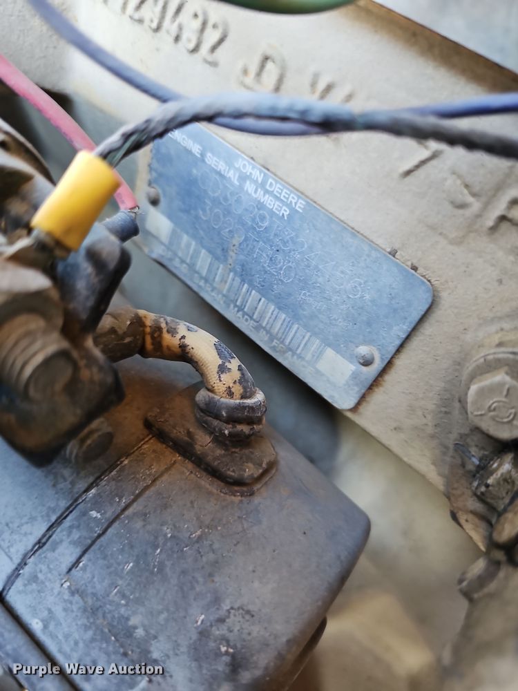 image for item DQ8470 1998 DynaPac CA141D single drum vibratory roller