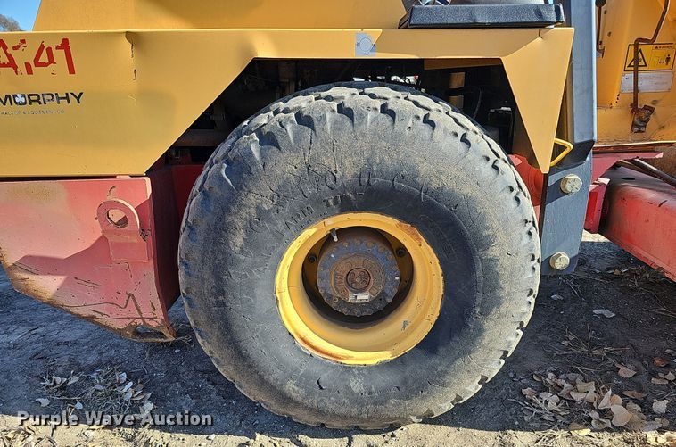 image for item DQ8470 1998 DynaPac CA141D single drum vibratory roller