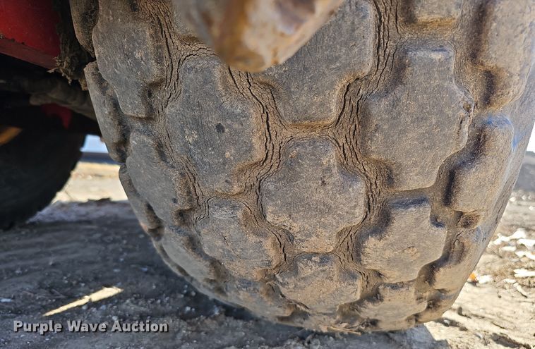 image for item DQ8470 1998 DynaPac CA141D single drum vibratory roller