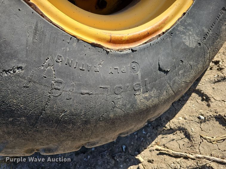 image for item DQ8470 1998 DynaPac CA141D single drum vibratory roller