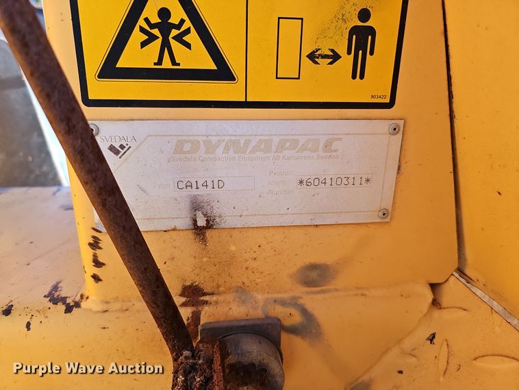 image for item DQ8470 1998 DynaPac CA141D single drum vibratory roller