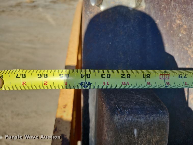 image for item DQ8471 2012 Volvo SD100D single drum vibratory roller