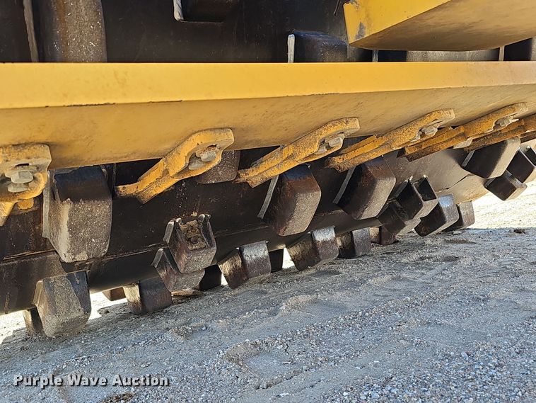 image for item DQ8471 2012 Volvo SD100D single drum vibratory roller