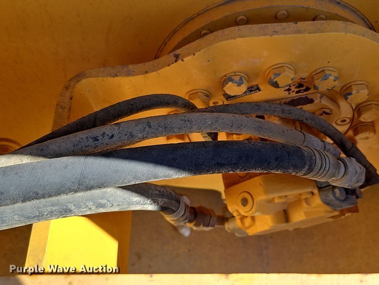 image for item DQ8471 2012 Volvo SD100D single drum vibratory roller