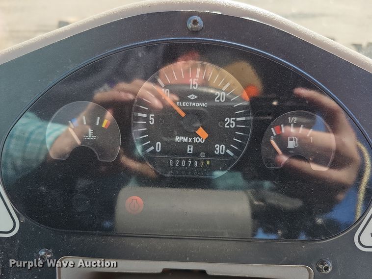 image for item DQ8471 2012 Volvo SD100D single drum vibratory roller