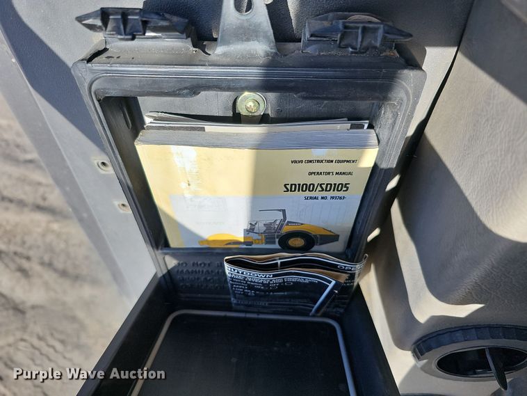 image for item DQ8471 2012 Volvo SD100D single drum vibratory roller