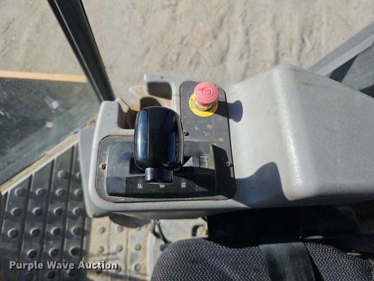 image for item DQ8471 2012 Volvo SD100D single drum vibratory roller