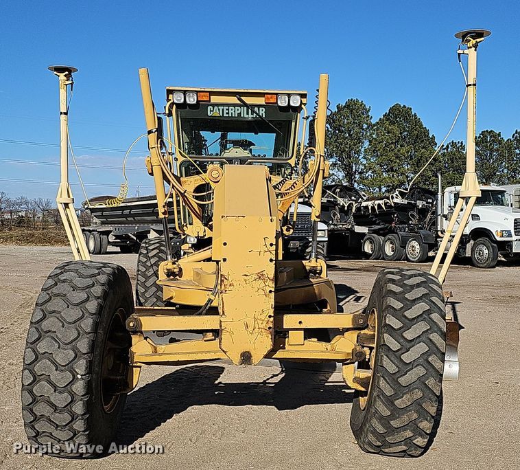 image for item DQ8472 2002 Caterpillar 160H VHP  motor grader