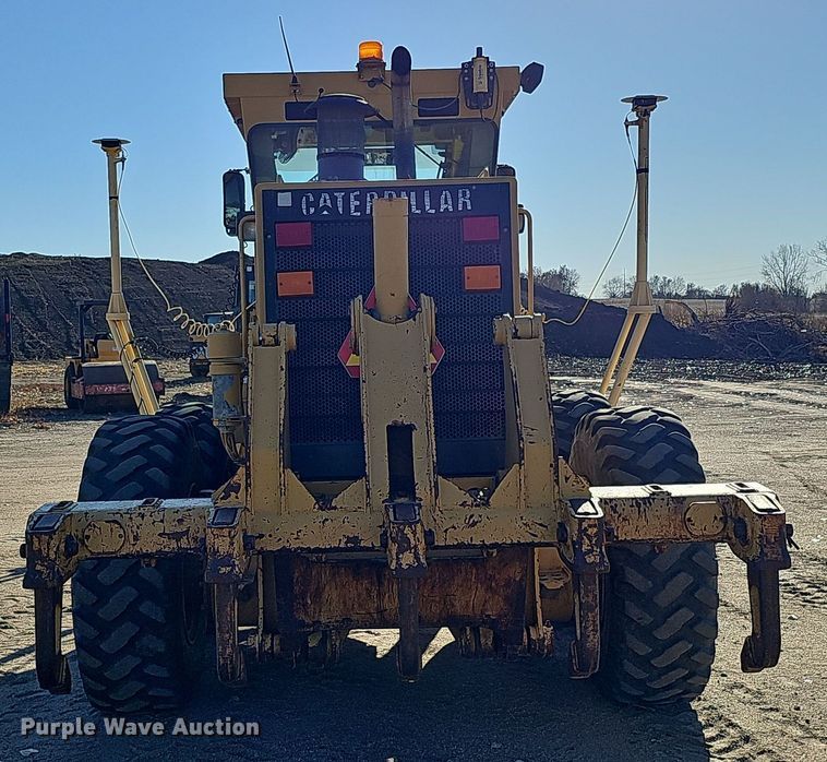 image for item DQ8472 2002 Caterpillar 160H VHP  motor grader