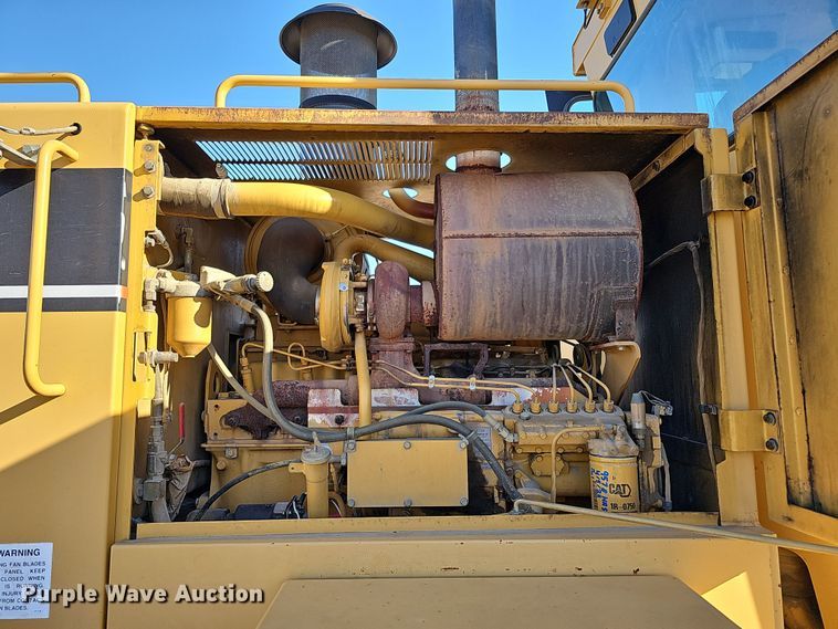 image for item DQ8472 2002 Caterpillar 160H VHP  motor grader