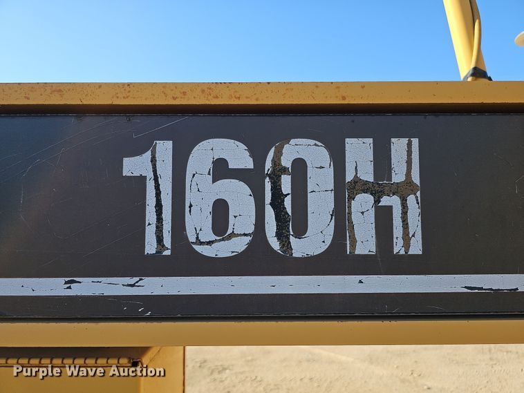 image for item DQ8472 2002 Caterpillar 160H VHP  motor grader