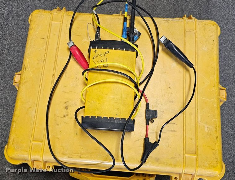 image for item DQ8472 2002 Caterpillar 160H VHP  motor grader