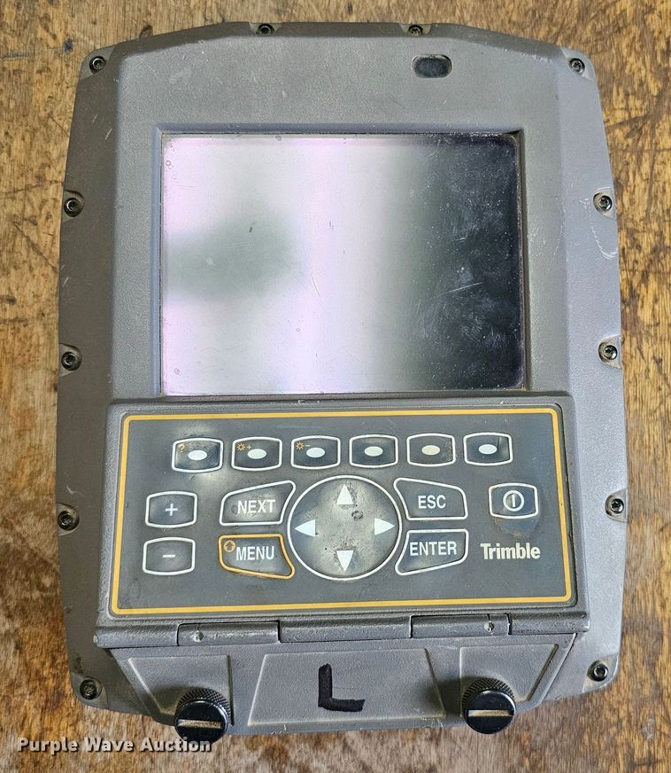 image for item DQ8472 2002 Caterpillar 160H VHP  motor grader