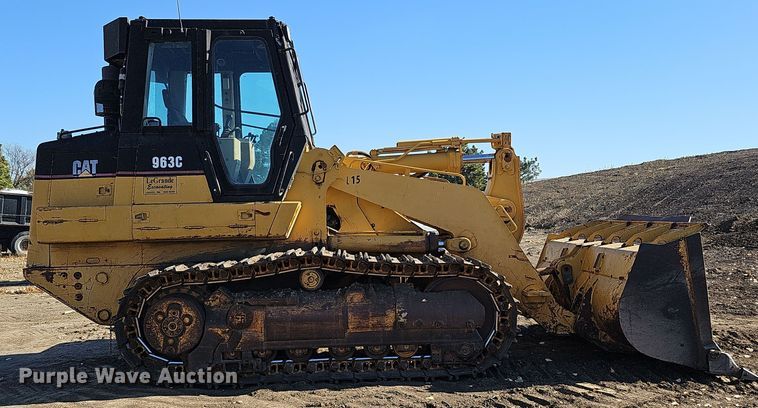 image for item DQ8473 2001 Caterpillar 963C track loader