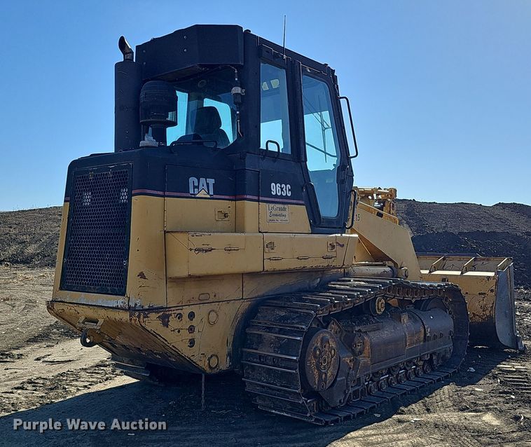image for item DQ8473 2001 Caterpillar 963C track loader