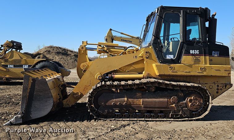 image for item DQ8473 2001 Caterpillar 963C track loader